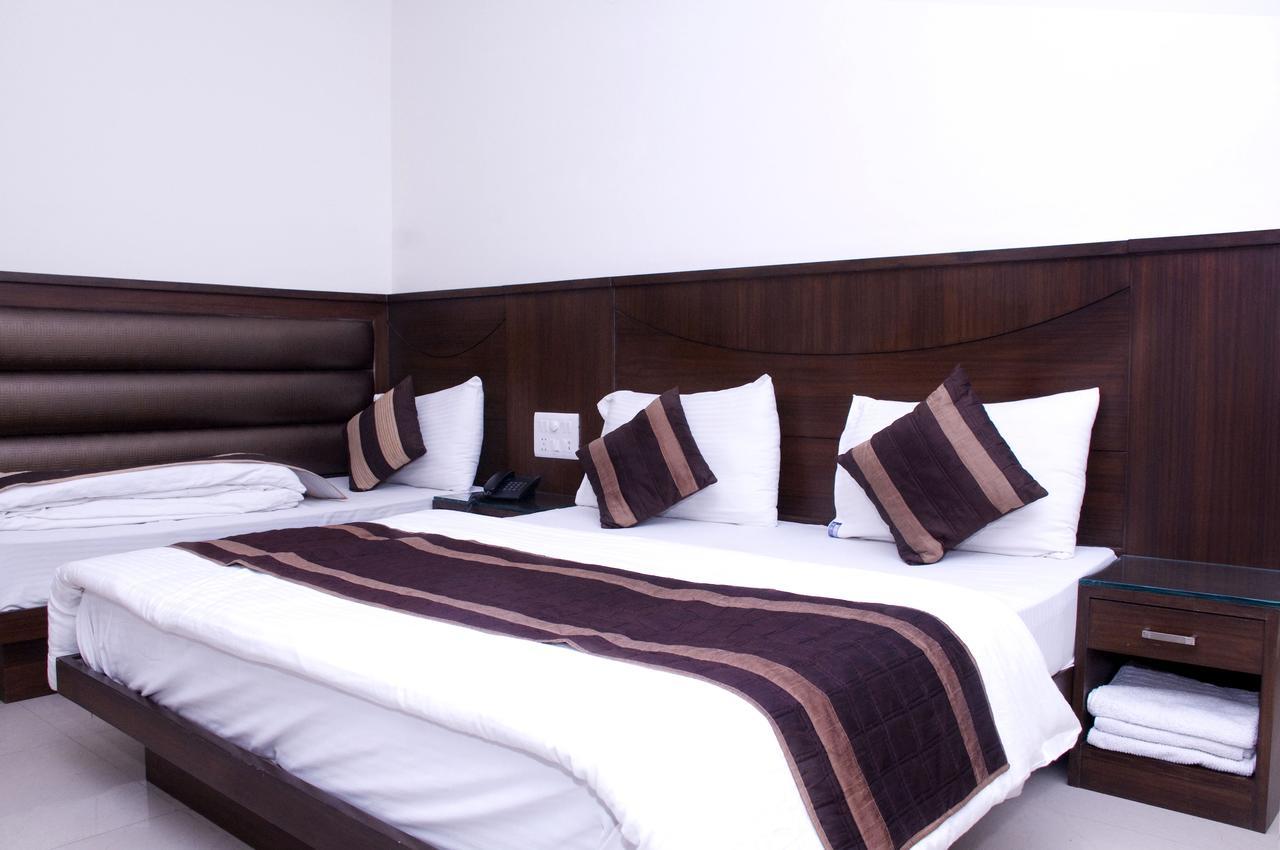 ניו דלהי Hotel Usa מראה חיצוני תמונה